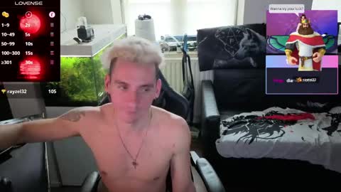Rayzel White online show from 05.11.26