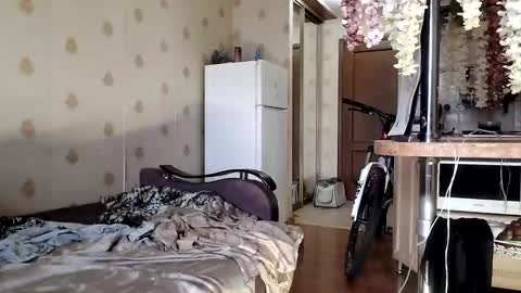 Snapshot of raziel_haze chatting on 01.11.26 Yrriel Strife Candy-Demon Caveboy mr. Cringe online show from 01.11.26