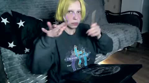 Snapshot of raziel_haze chatting on 04.03.26 Yrriel Strife Candy-Demon Caveboy mr. Cringe online show from 04.03.26