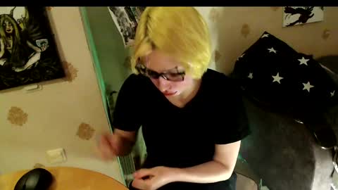  Yrriel Strife Candy-Demon Caveboy mr. Cringe   online show from 04.10.26