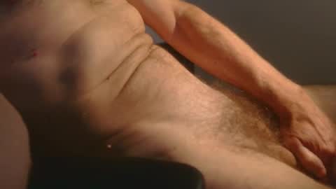 Snapshot of razzlerockb chatting on 03.25.26 razzlerockb online show from 03.25.26