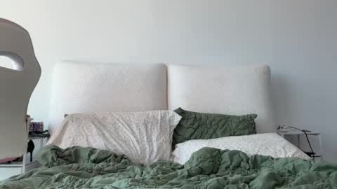 Snapshot of realjadebri chatting on 09.09.25 Jade online show from 09.09.25