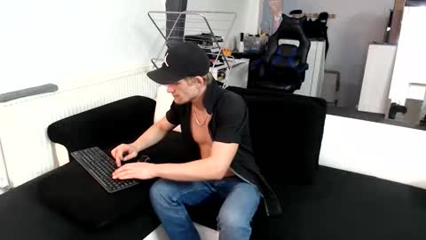 Ask me online show from 03.21.26