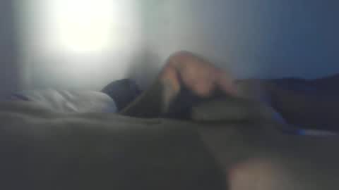 Snapshot of realmenol24k chatting on 12.21.25 SexyFlacko online show from 12.21.25