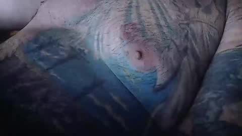 Snapshot of realrubpirate chatting on 10.18.25 realrubpirate online show from 10.18.25