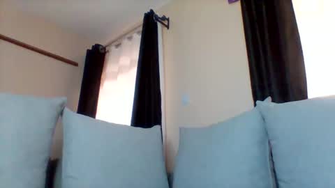 Snapshot of realtalkwithmagda chatting on 04.12.26 Magda online show from 04.12.26