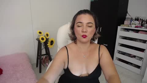 REBECA online show from 12.06.24