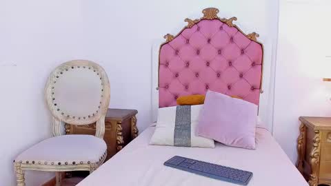 Rebeca Whatsson online show from 02.22.25