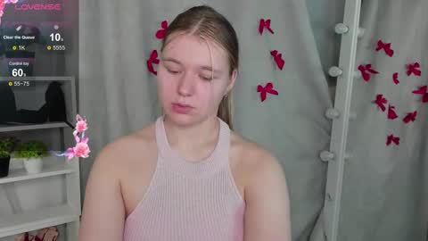 Snapshot of rebecca_____ chatting on 02.19.25 rebecca_____ online show from 02.19.25