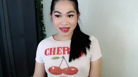 Snapshot of rebecca_slutt chatting on 01.12.26 its me asian rebecca online show from 01.12.26