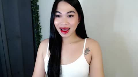 Snapshot of rebecca_slutt chatting on 01.15.26 its me asian rebecca online show from 01.15.26