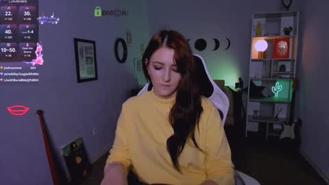 Snapshot of rebecca_smile_ chatting on 10.02.25 rebecca_smile_ online show from 10.02.25