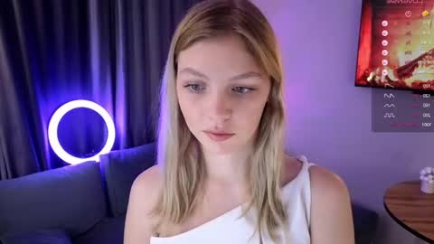 Snapshot of rebeccaadkins chatting on 05.29.26 Christie online show from 05.29.26