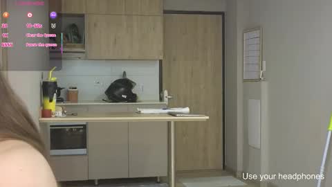 rebeccawhite_meow online show from 12.01.25