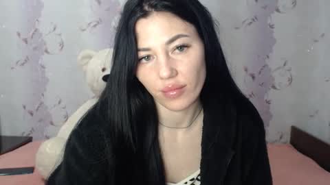 Snapshot of rebeka_08 chatting on 11.28.25 Rebeka 08 online show from 11.28.25