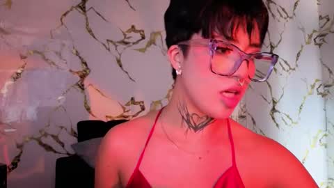 Snapshot of rebeka_baker chatting on 12.17.25 REBEKA online show from 12.17.25