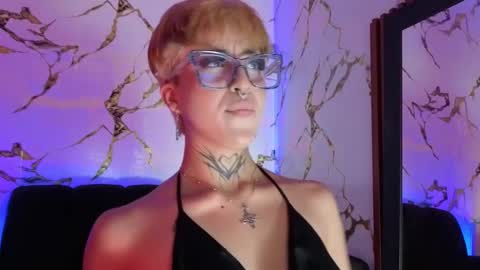 Snapshot of rebeka_baker chatting on 02.02.26 REBEKA online show from 02.02.26