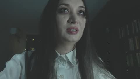 AnnaAnnet online show from 04.19.26