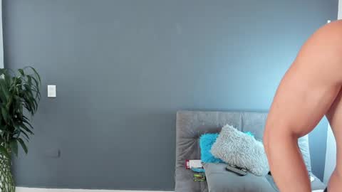 twitter REECET26 instagram RECCETAYLOR online show from 02.02.25