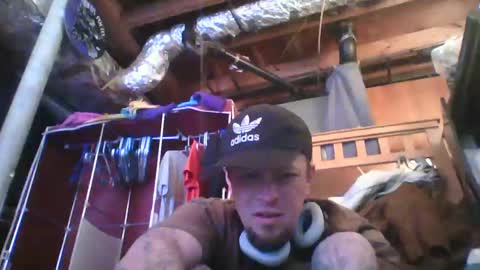 Snapshot of recka810 chatting on 02.28.25 recka810 online show from 02.28.25