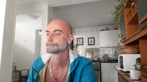 Snapshot of recoromanello chatting on 05.30.26 Reco Romanello online show from 05.30.26