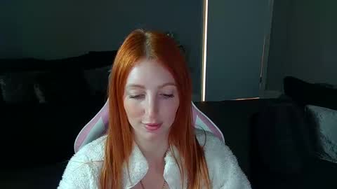 Snapshot of red_firesquirt chatting on 02.18.25 Red -  online show from 02.18.25