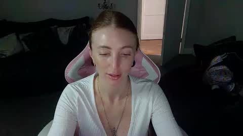 Red -  online show from 03.11.26