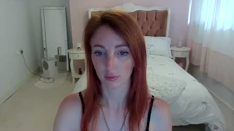 Snapshot of red_firesquirt chatting on 07.03.26 Red - online show from 07.03.26