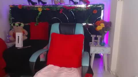 Luna online show from 01.14.25