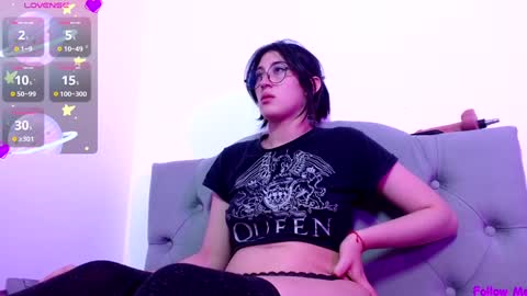 IG   OF red moonn online show from 12.18.24