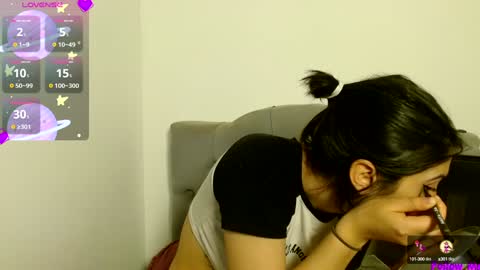 IG   OF red moonn online show from 12.20.24