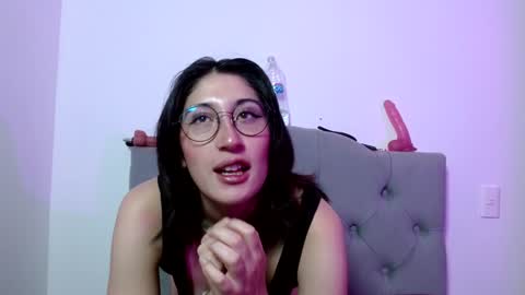 IG   OF red moonn online show from 01.14.25