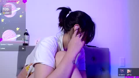 IG   OF red moonn online show from 01.19.25