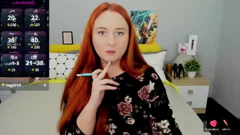 Lessy Fox online show from 12.20.24