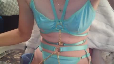 Red online show from 11.13.25