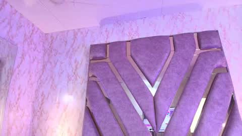 Snapshot of red_pandaa chatting on 11.26.25 red_pandaa online show from 11.26.25