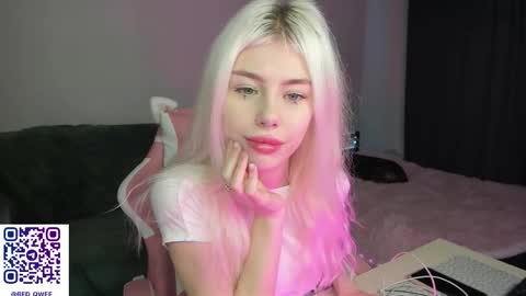 Erika online show from 12.05.25