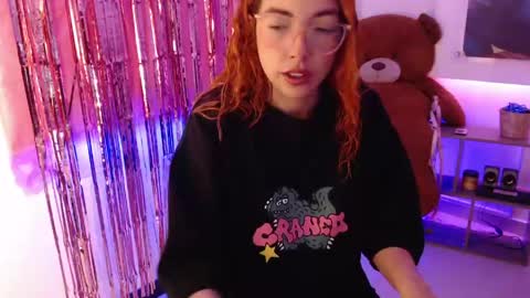 Snapshot of redgirrl_77 chatting on 05.07.26 Mere online show from 05.07.26