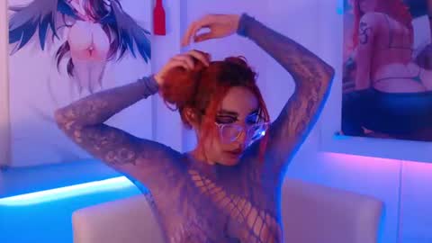 Snapshot of redgirrl_77 chatting on 06.25.26 Mere online show from 06.25.26