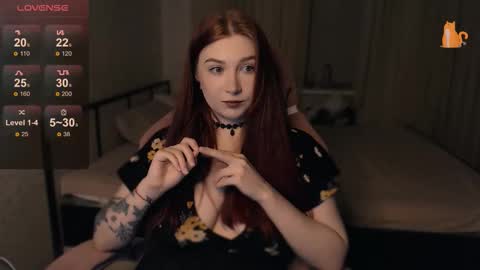 Snapshot of redhaired_kitty chatting on 09.12.25 Lina online show from 09.12.25