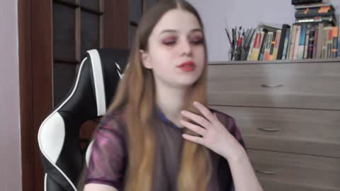 Lily online show from 12.30.24