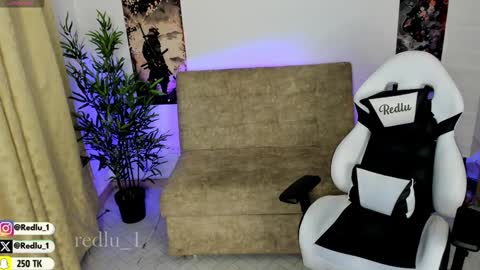 Snapshot of redlu_1 chatting on 01.23.25 Lu Independiet model online show from 01.23.25