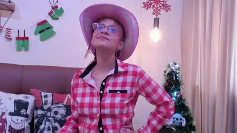 Snapshot of redmeloddy chatting on 12.06.24 Meloddy online show from 12.06.24