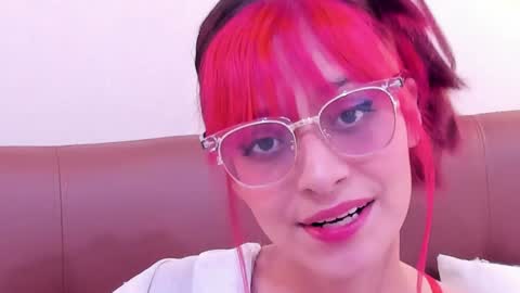 Snapshot of redmeloddy chatting on 01.25.25 Meloddy online show from 01.25.25