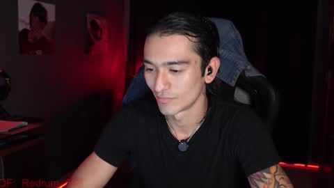 Snapshot of redrum_696 chatting on 03.11.26 Red online show from 03.11.26