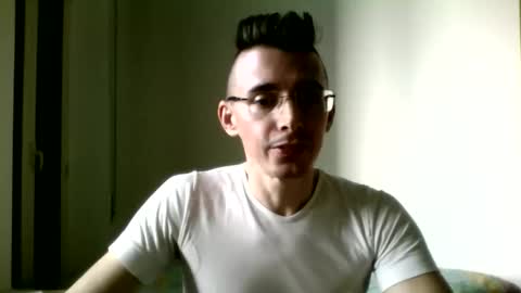 Snapshot of redstep0 chatting on 11.05.25 redstep0 online show from 11.05.25