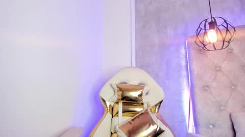   online show from 02.22.25