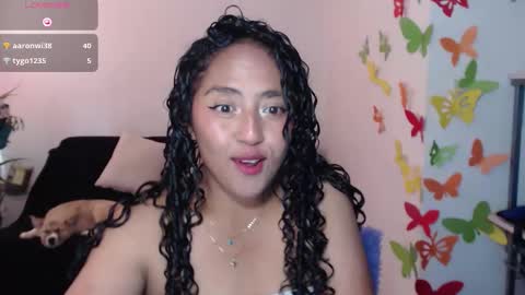 Snapshot of redvelvet_25 chatting on 12.13.25 Velvet online show from 12.13.25