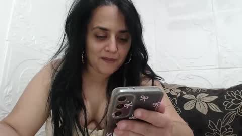 Snapshot of reeapassion chatting on 11.09.25 Reea online show from 11.09.25