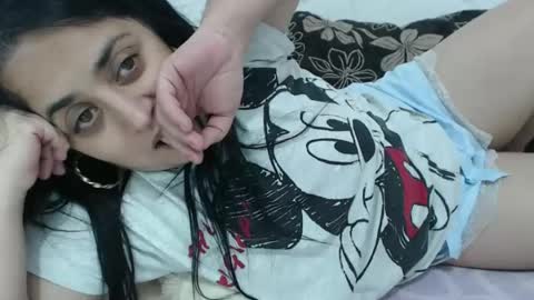 Snapshot of reeapassion chatting on 12.03.25 Reea online show from 12.03.25